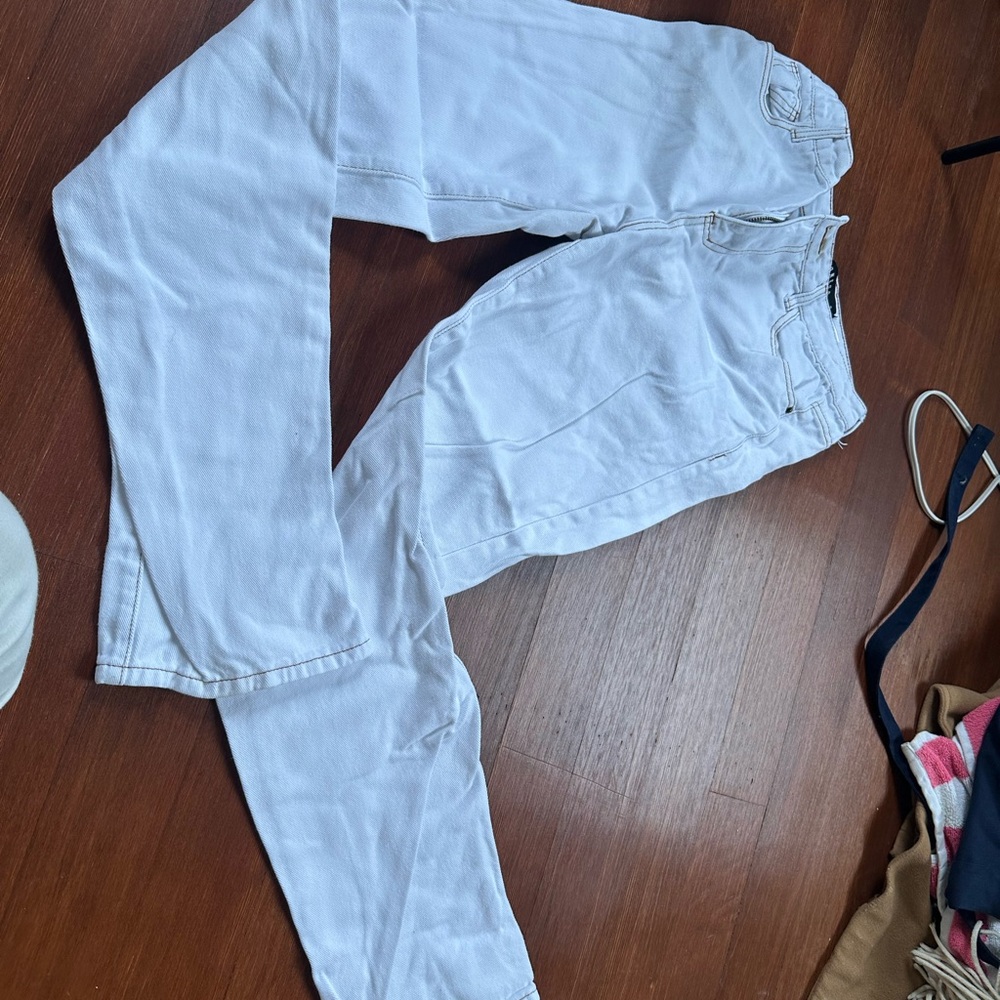 Princess Polly (Lioness) Alabama Jeans - Picture 4 of 5